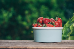 Alat Baking Praktis untuk Membuat Roti Strawberry Lezat di Rumah