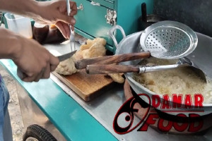 Rekomendasi Wisata Kuliner Pempek Paling Enak di Semarang : Nikmati Kelezatan Makanan Khas Palembang dengan Harga Terjangkau