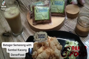 Kreasi Batagor Semarang yang Menggoda dengan Sambal Kacang DanarFood : Kuliner Enak dan Berkualitas