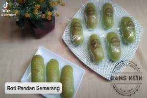 Roti Pandan Tradisional Khas Semarang : Kelezatan Otentik yang Terjaga dengan Harga Termurah