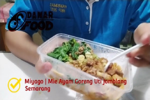 Miyago Semarang : Mie Ayam Goreng Uti Jomblang Paling Populer dan Sang Pelopor Miyago di Semarang