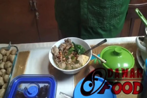 Danar Food and KeiK Semarang : Open House Idul Fitri 2023 dengan Bakso Sapi Iga dan Tetelan Terenak di Semarang yang Rasanya Dahsyat Bikin Nagih