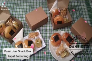 Pusat Jual Snack Box Rapat Semarang yang Legendaris dan Murah Meriah