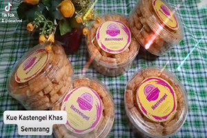 Kue Kering Kastengel Premium Semarang : Kekinian Enak Renyah Lembut Berkualitas Tinggi