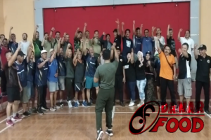 Pertandingan Persahabatan Tim Tenis Meja Kelurahan Candi dan Koramil 05 Banyumanik di Balai Palupi