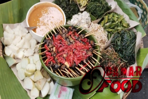 Lezatnya Kuliner Legendaris Pecel Semanggi Enak Murah di Semarang, Langka Tapi Masih Jadi Primadona