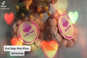 Kue Kering Sagu Keju Semarang : Paduan Gurih Manis yang Pas di Lidah