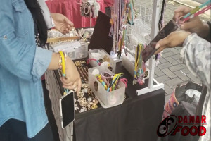 Gantungan HP Fungsional dan Stylish dari Gynda Olshop (Gynda Craft)