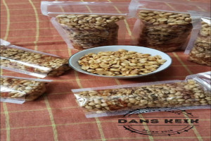 Supplier Kacang Bawang Semarang : Camilan Khas Semarang Gurih Renyah Lezat dan Populer di Indonesia