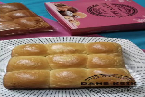 Roti Kasur Legendaris di Semarang : Nostalgia dan Cita Rasa yang Tak Lekang oleh Waktu di DanS KeiK